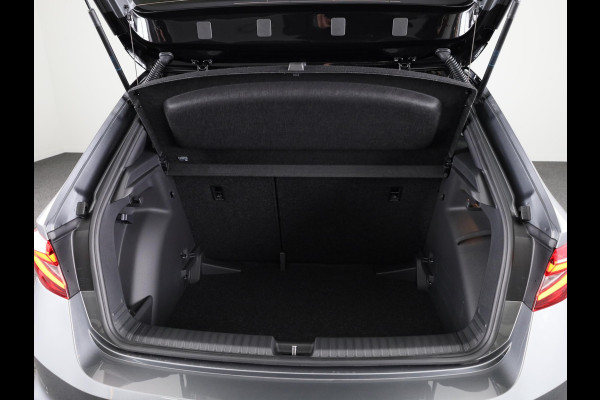 Škoda Fabia Monte Carlo 1.0 TSI 85 kW / 115 PK Hatchback 7 ver | Travel Assist Plus | Verwarmbare stoelen voor | Zwart dak | 17 inch lichtmetalen velgen Procyon Aero