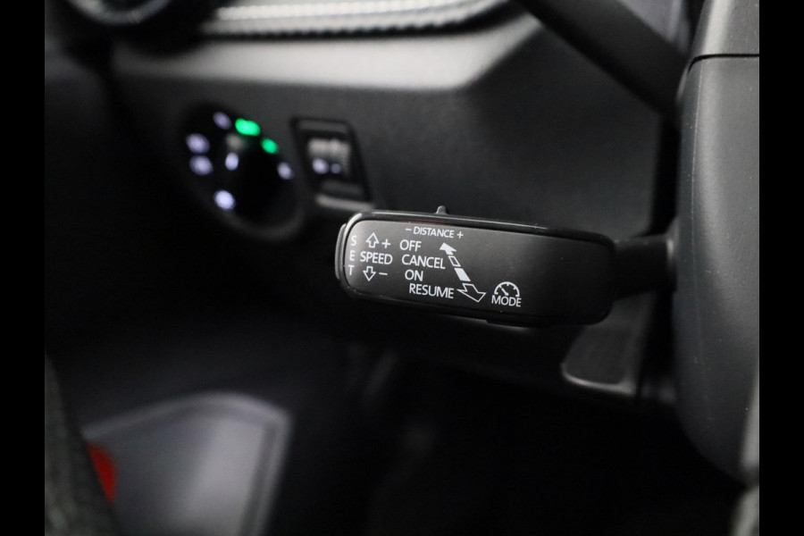 Škoda Fabia Monte Carlo 1.0 TSI 85 kW / 115 PK Hatchback 7 ver | Travel Assist Plus | Verwarmbare stoelen voor | Zwart dak | 17 inch lichtmetalen velgen Procyon Aero