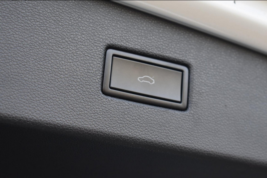 Volkswagen Tiguan 1.5 TSI ACT Highline | R-LINE | BLACK STYLE | TREKHAAK | VIRTUAL | STOELVERWARMING | NAP | DEALER ONDERHOUDEN