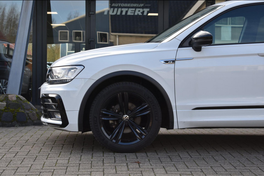 Volkswagen Tiguan 1.5 TSI ACT Highline | R-LINE | BLACK STYLE | TREKHAAK | VIRTUAL | STOELVERWARMING | NAP | DEALER ONDERHOUDEN