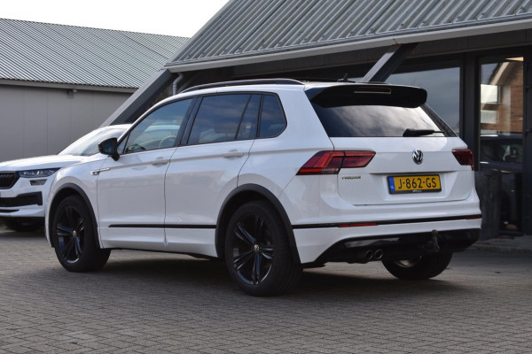 Volkswagen Tiguan 1.5 TSI ACT Highline | R-LINE | BLACK STYLE | TREKHAAK | VIRTUAL | STOELVERWARMING | NAP | DEALER ONDERHOUDEN