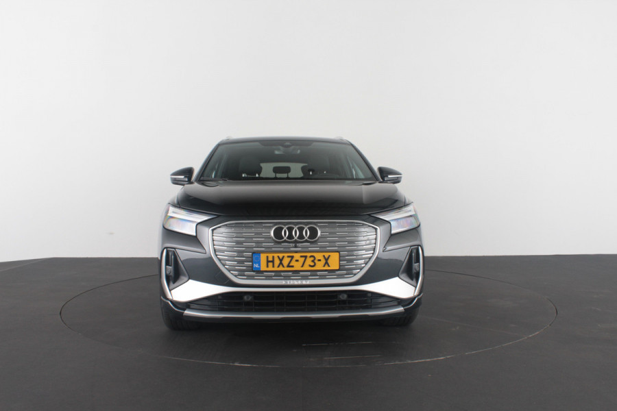 Audi Q4 e-tron 40 82 kWh S line > Camera/ Adaptief Cruise control/Stoelverwarming...
