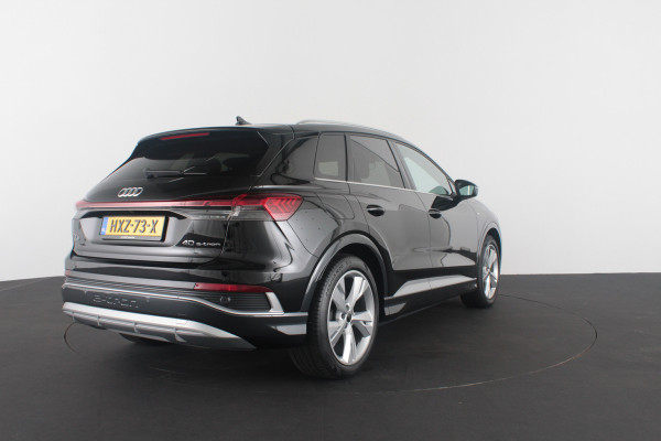 Audi Q4 e-tron 40 82 kWh S line > Camera/ Adaptief Cruise control/Stoelverwarming...