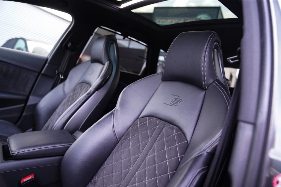 Audi A4 AVANT 45 TFSI Quattro 3 x S-line | Panorama | RS-Zetels / Schaalstoelen | Adaptieve Cruise | Facelift MMI | Bang&Olufsen |