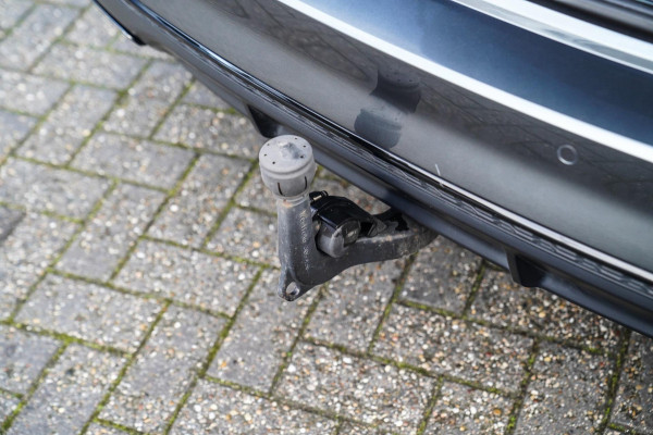 Audi A4 AVANT 45 TFSI Quattro 3 x S-line | Panorama | RS-Zetels / Schaalstoelen | Adaptieve Cruise | Facelift MMI | Bang&Olufsen |