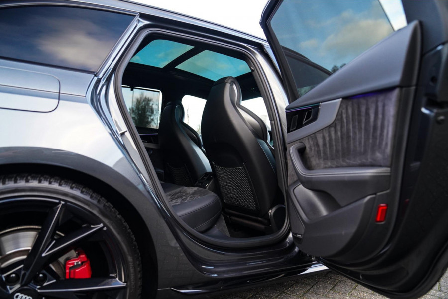 Audi A4 AVANT 45 TFSI Quattro 3 x S-line | Panorama | RS-Zetels / Schaalstoelen | Adaptieve Cruise | Facelift MMI | Bang&Olufsen |