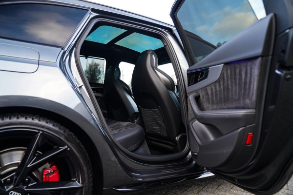Audi A4 AVANT 45 TFSI Quattro 3 x S-line | Panorama | RS-Zetels / Schaalstoelen | Adaptieve Cruise | Facelift MMI | Bang&Olufsen |