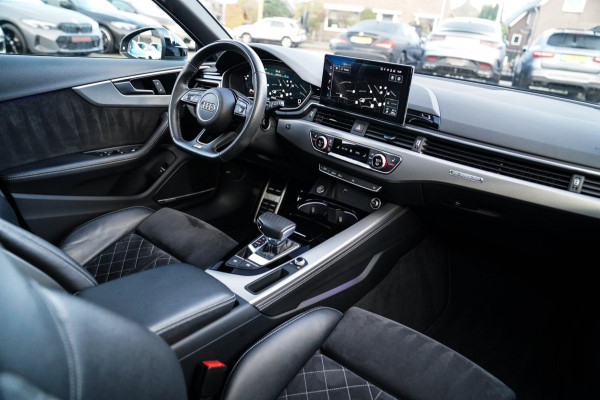 Audi A4 AVANT 45 TFSI Quattro 3 x S-line | Panorama | RS-Zetels / Schaalstoelen | Adaptieve Cruise | Facelift MMI | Bang&Olufsen |