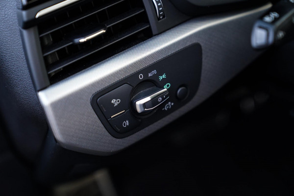 Audi A4 AVANT 45 TFSI Quattro 3 x S-line | Panorama | RS-Zetels / Schaalstoelen | Adaptieve Cruise | Facelift MMI | Bang&Olufsen |