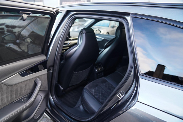 Audi A4 AVANT 45 TFSI Quattro 3 x S-line | Panorama | RS-Zetels / Schaalstoelen | Adaptieve Cruise | Facelift MMI | Bang&Olufsen |