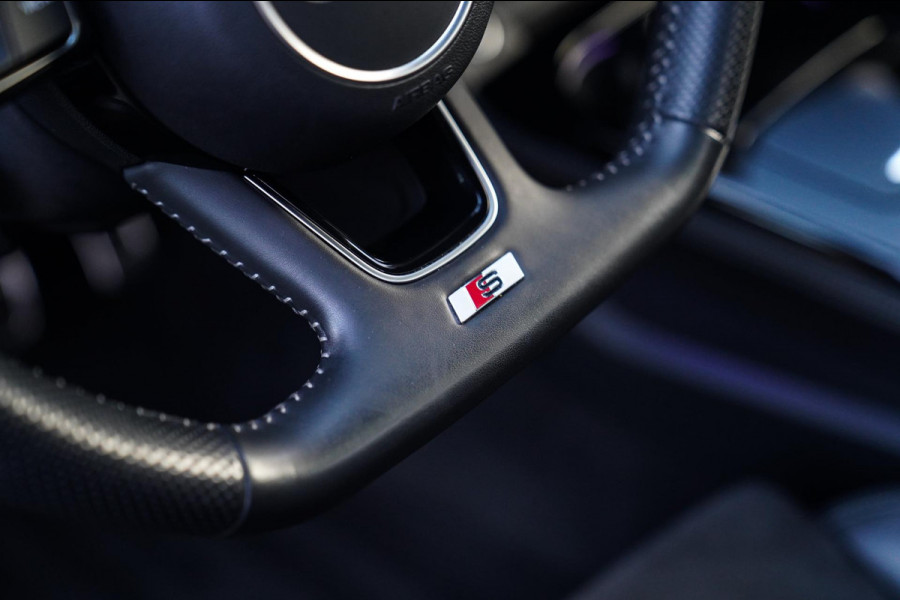 Audi A4 AVANT 45 TFSI Quattro 3 x S-line | Panorama | RS-Zetels / Schaalstoelen | Adaptieve Cruise | Facelift MMI | Bang&Olufsen |