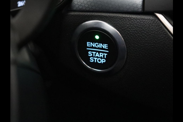 Ford Focus 1.0 EcoBoost Active | Panoramadak | Trekhaak | Stoel & stuurverwarming | B&O Sound | Carplay | Navigatie | Full LED | Keyless | Comfortstoelen | Climate control | Parkeerhulp