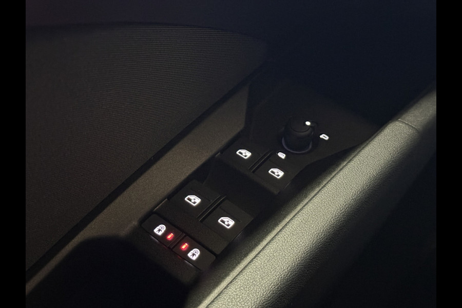 Audi Q4 e-tron 40 Edition 77 kWh | Apple Carplay | Stoelverwarming | Adaptieve cruise | Navigatie