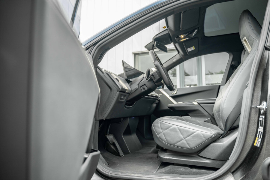 BMW iX xDrive40 Sport Edition | Sky Lounge Roof | Softclose | Trekgewicht 2500kg Tijdelijke Black friday deal, nu van 43239.- voor 41700.-