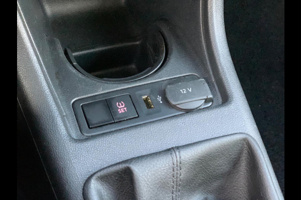 Volkswagen up! 1.0 BMT move up! 5 DEURS AIRCO LUXE 2018 ! ! ! NIEUWE APK !
