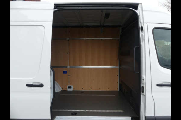 Mercedes-Benz Sprinter 317 CDI L2H2 Camera/PDC/Navigatie/Cruise control