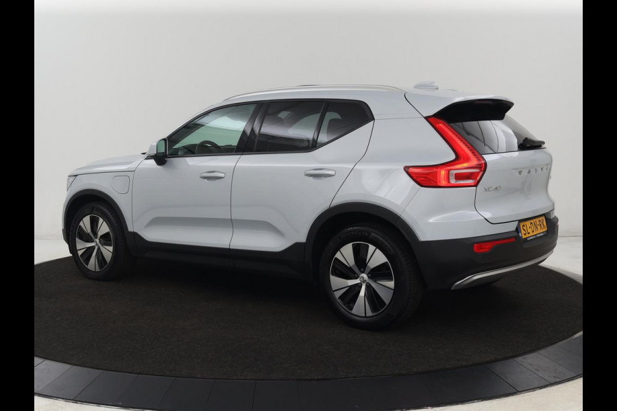Volvo XC40 1.5 T5 Recharge Business Pro | Panoramadak | Adaptive cruise | Camera | Carplay | Half leder | Navigatie | Full LED | PHEV | Plug In