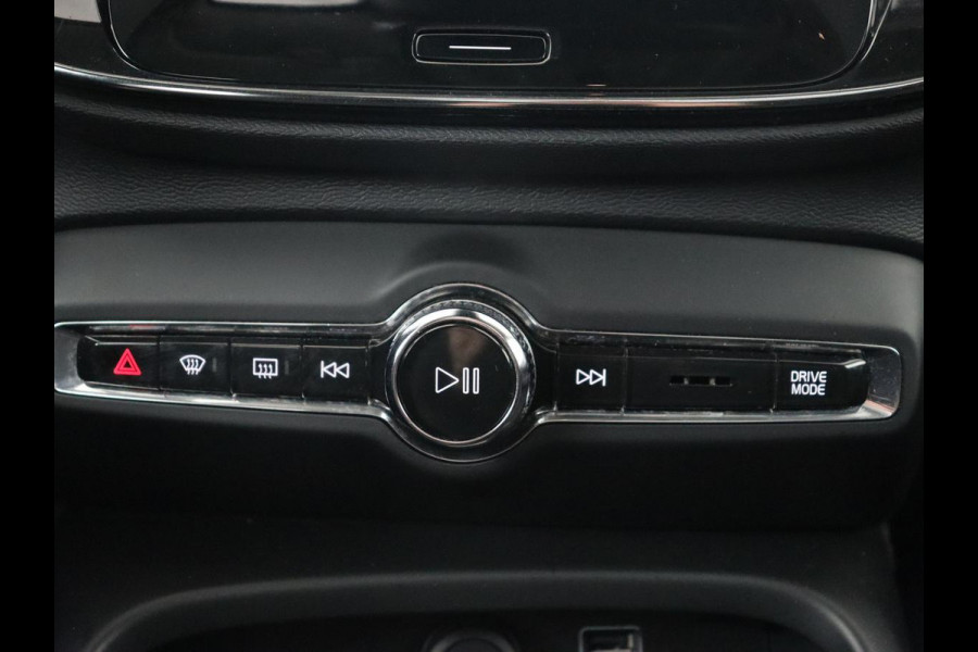 Volvo XC40 1.5 T5 Recharge Business Pro | Panoramadak | Adaptive cruise | Camera | Carplay | Half leder | Navigatie | Full LED | PHEV | Plug In