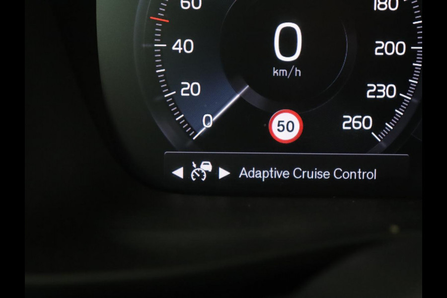 Volvo XC40 1.5 T5 Recharge Business Pro | Panoramadak | Adaptive cruise | Camera | Carplay | Half leder | Navigatie | Full LED | PHEV | Plug In