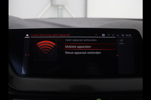 BMW 1-serie 118i Executive | Sport Line | Trekhaak | Sportstoelen | Carplay | Navigatie | Live Cockpit | Full LED | DAB | Climate control | Parkeerhulp | Sfeerverlichting