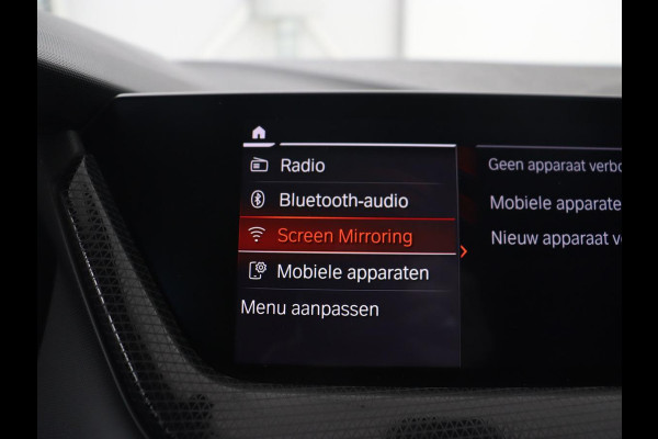 BMW 1-serie 118i Executive | Sport Line | Trekhaak | Sportstoelen | Carplay | Navigatie | Live Cockpit | Full LED | DAB | Climate control | Parkeerhulp | Sfeerverlichting