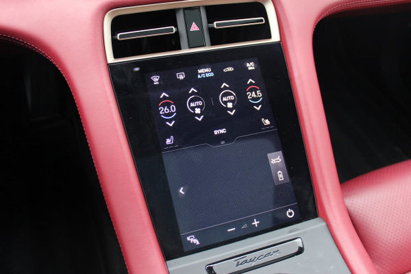 Porsche Taycan Performance 84 kWh / SoH 95.8% / 1Eign. / Panoramadak / 360Camera / Passenger Display / Head-up / Luchtvering / Sportchrono