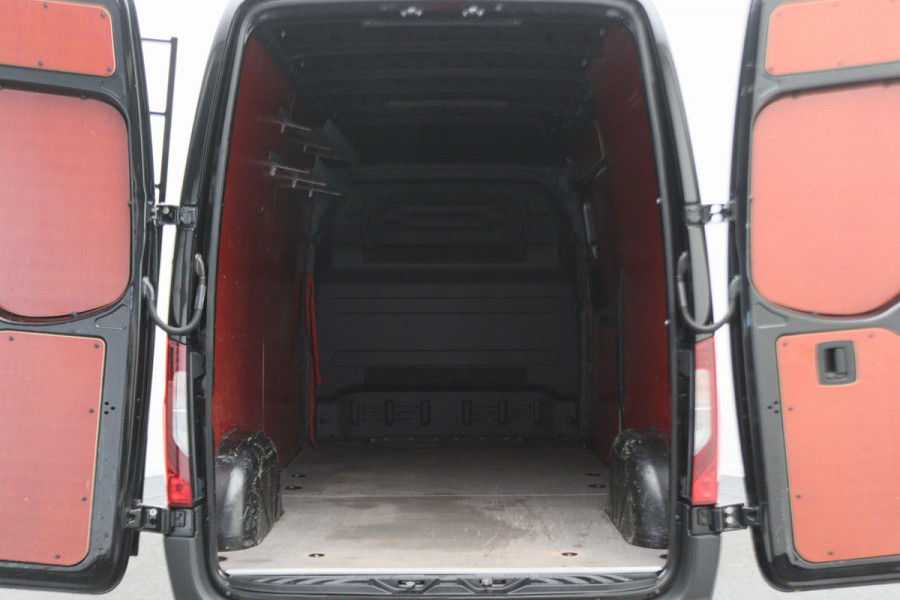 Mercedes-Benz Sprinter 315 CDI Automaat L2H2 FWD Leer, Apple Carplay, Camera, Cruise, LED, Imperiaal, Trekhaak, 16''