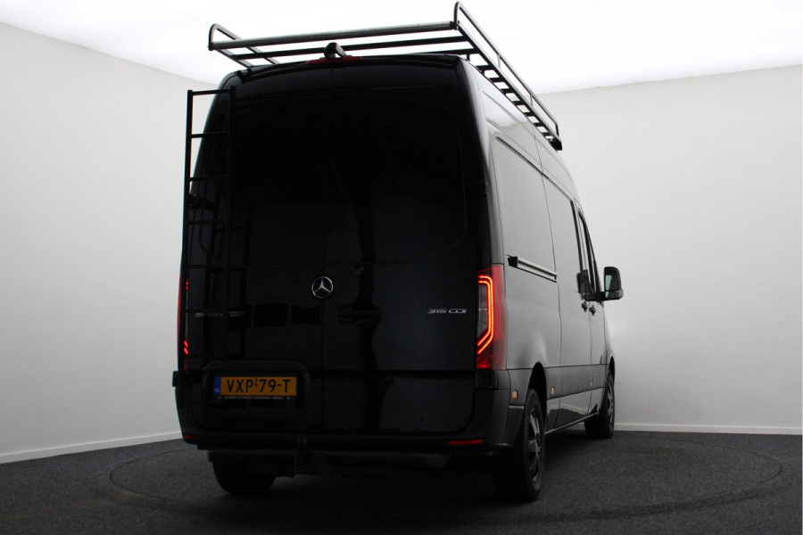 Mercedes-Benz Sprinter 315 CDI Automaat L2H2 FWD Leer, Apple Carplay, Camera, Cruise, LED, Imperiaal, Trekhaak, 16''