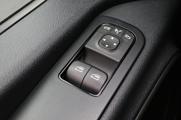 Mercedes-Benz Sprinter 315 CDI Automaat L2H2 FWD Leer, Apple Carplay, Camera, Cruise, LED, Imperiaal, Trekhaak, 16''