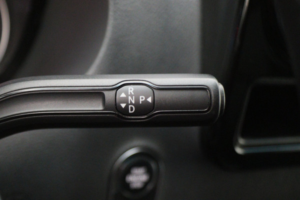 Mercedes-Benz Sprinter 315 CDI Automaat L2H2 FWD Leer, Apple Carplay, Camera, Cruise, LED, Imperiaal, Trekhaak, 16''