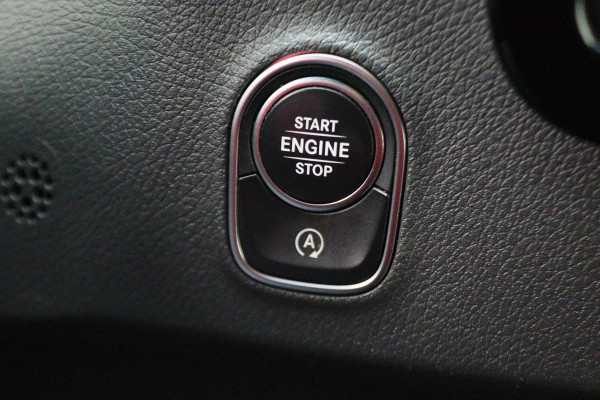 Mercedes-Benz Sprinter 315 CDI Automaat L2H2 FWD Leer, Apple Carplay, Camera, Cruise, LED, Imperiaal, Trekhaak, 16''