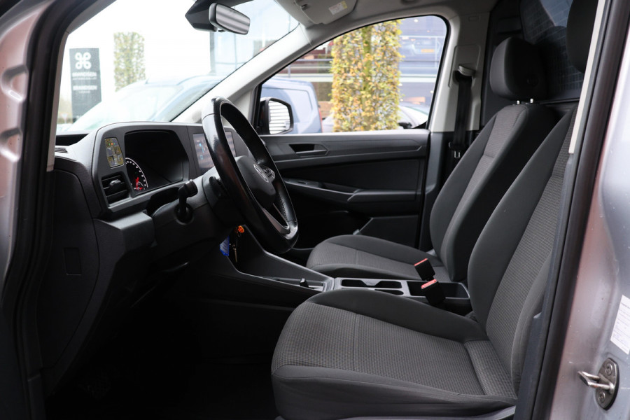 Volkswagen Caddy Cargo 2.0 TDI 185 PK DSG | BTW Vrij | Marge | AV Edition | Navigatie | CarPlay | MF Stuur | F1 Flippers | Cruise control | DAB | Spoilerkit | Nieuwe APK | NL Auto