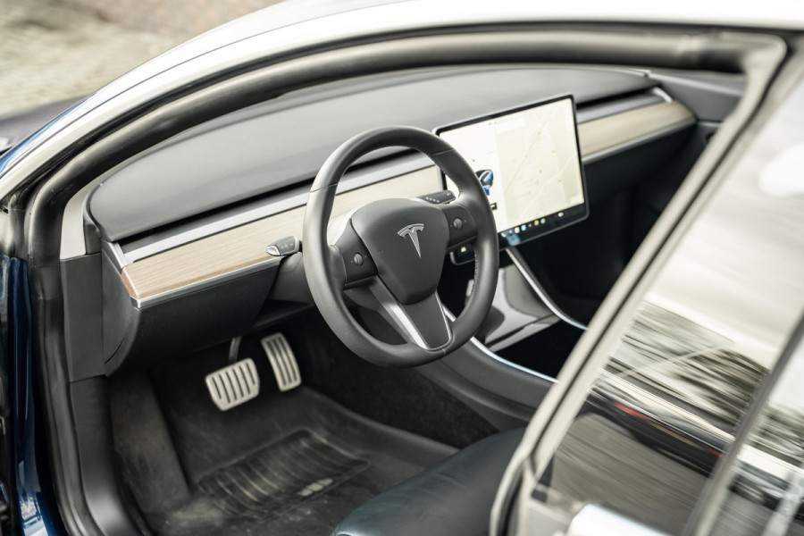 Tesla Model 3 Performance AWD 75 kWh Tijdelijke eindejaarskorting, nu van 29750.- voor 28750.-