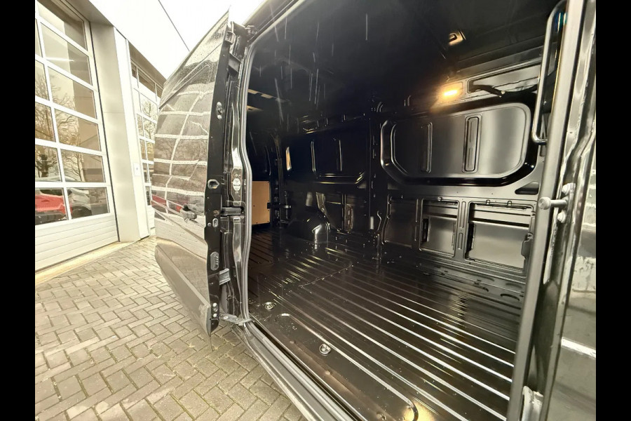 Renault Master 170PK Red Edition L3H2 / BPM VRIJ/ VOORRAAD / NIEUW