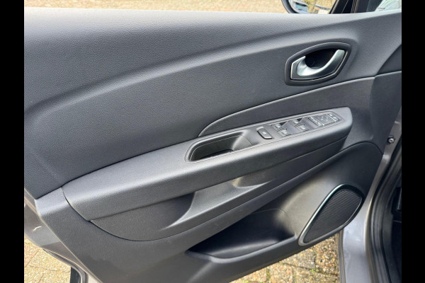 Renault Captur TCe 90 Intens Navi / P-sensoren & camera / Clima / LM velgen