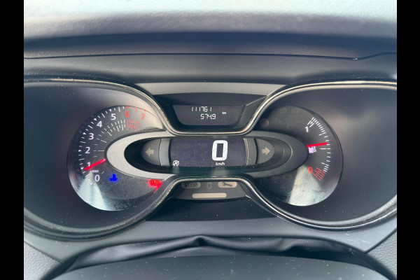 Renault Captur TCe 90 Intens Navi / P-sensoren & camera / Clima / LM velgen