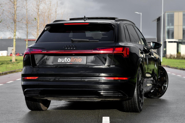 Audi e-tron E-tron 55 quattro S-Line 95 kWh. Pano, Luchtvering, Leder, Camera, Dodeh, CarPlay!