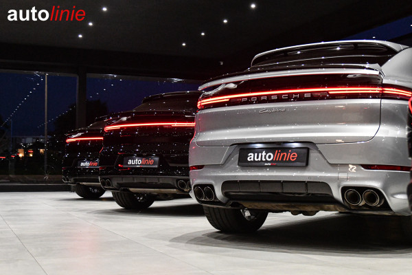 Audi e-tron E-tron 55 quattro S-Line 95 kWh. Pano, Luchtvering, Leder, Camera, Dodeh, CarPlay!