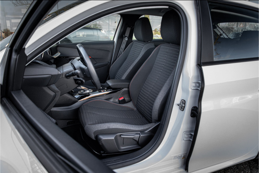 Peugeot e-208 EV Allure 50 kWh ** Camera ** Stoelverwarming ** Rijbereik tot 340km (WLTP)
