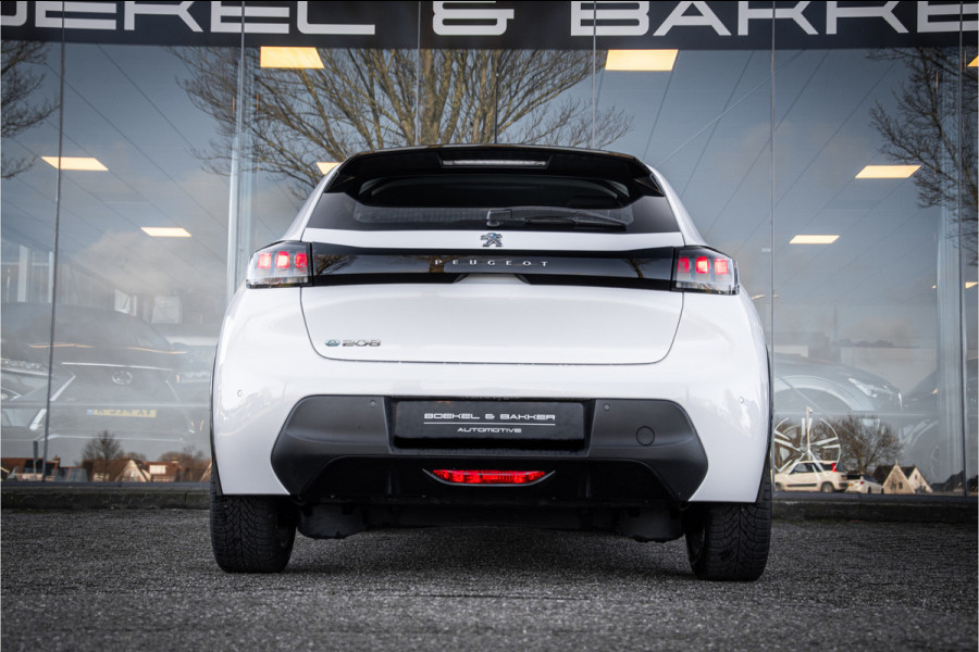 Peugeot e-208 EV Allure 50 kWh ** Camera ** Stoelverwarming ** Rijbereik tot 340km (WLTP)