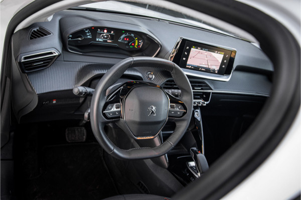 Peugeot e-208 EV Allure 50 kWh ** Camera ** Stoelverwarming ** Rijbereik tot 340km (WLTP)