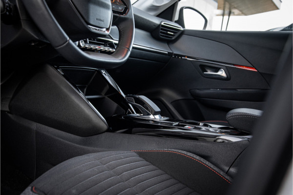 Peugeot e-208 EV Allure 50 kWh ** Camera ** Stoelverwarming ** Rijbereik tot 340km (WLTP)