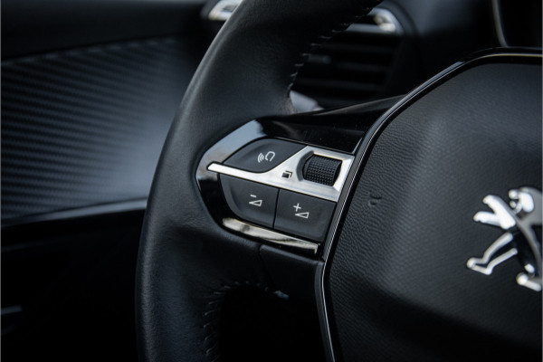 Peugeot e-208 EV Allure 50 kWh ** Camera ** Stoelverwarming ** Rijbereik tot 340km (WLTP)