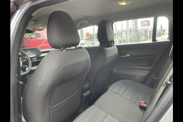 Jeep Avenger 1.2 Longitude | parkeersensoren rijdende auto niet altijd aanwezig