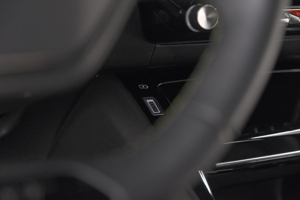 Peugeot 2008 PureTech 130 EAT8 GT | 360 Camera | Stoelmassage | Adaptieve Cruise Control | Dodehoekdetectie