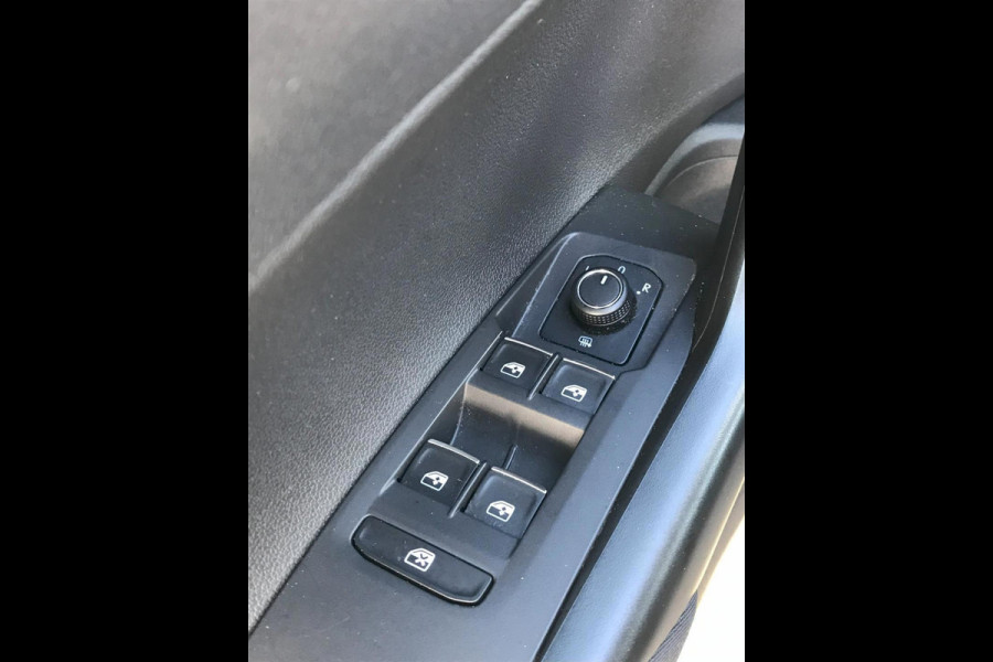 Volkswagen Polo 1.0 TSI Beats/ PDC/ Privacyglass/ Premium Audio