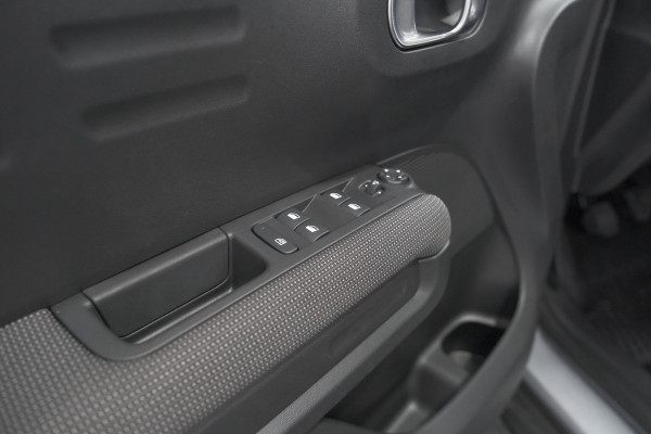 Citroën C3 Aircross PureTech 110 Plus | Parkeersensoren | Navigatie | Apple Carplay | Climate Control