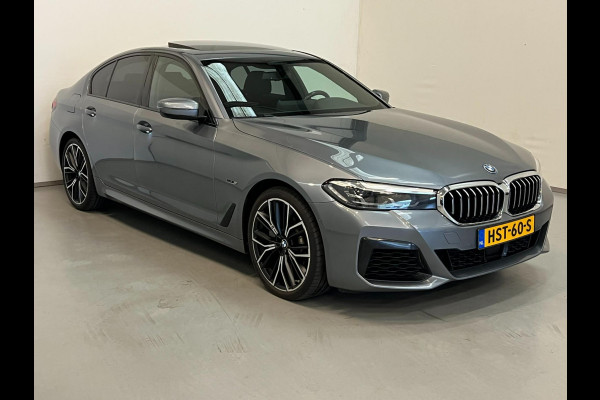 BMW 5 Serie 530e M Sport / Schuifdak / BTW / 20" LM / CarPlay