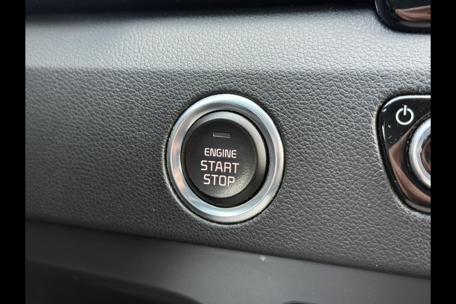 Kia Niro 1.6 GDi Hybrid SportsLine 2e Eigenaar,Camera,Navi,Leder,Clima,Cruise,Stoelverw.Stuurverw.Stoelventilatie,Pdc,Lm velgen,N.A.P,Nieuwe Apk bij Aflevering