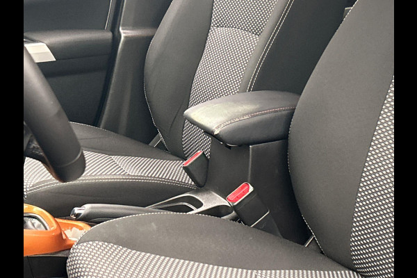 Suzuki Vitara 1.6 Exclusive Carplay Camera Navigatie Climate-control Cruise Stoelverwarming